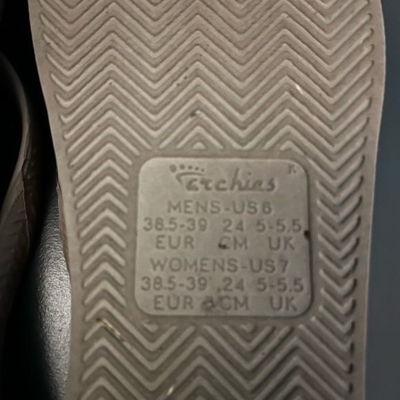 ARCHIES Footwear - Flip Flop Sandals
Women’s size 7 - Picture 5 of 6